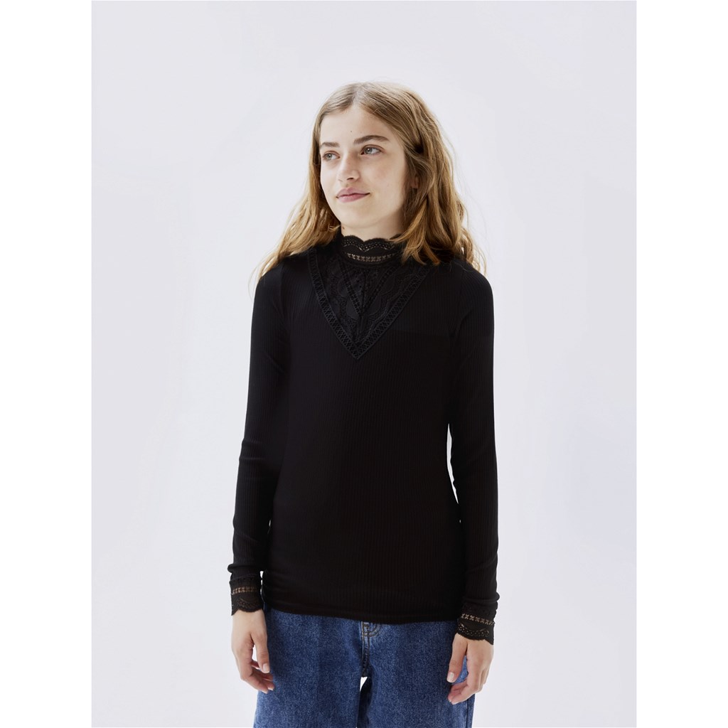 Blonde Krave Bluse Nuri Black fra Name It