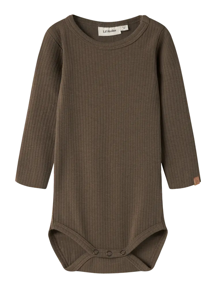 Lil' Atelier Gabo Bib Langærmet Slim Body - Teak - 86