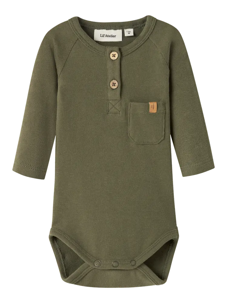 Lil' Atelier Luno Langærmet Slim Body - Winter Moss - 80